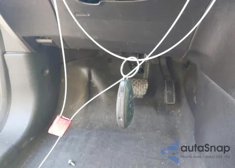 2014 Ford Fiesta Titanium из США, поврежденный, VIN 3FADP4CJ6EM212162